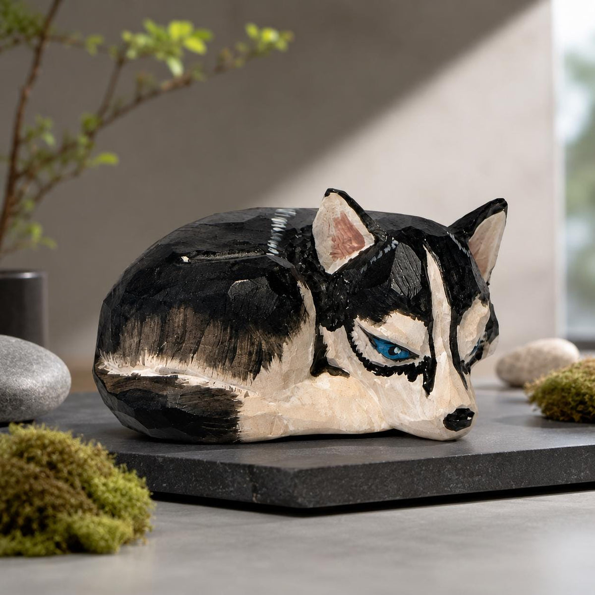 Geometric Husky Wood Figurine, Hand Carved Siberian Husky Dog Statue, Low Poly Animal Sculpture, Rustic Farmhouse Decor