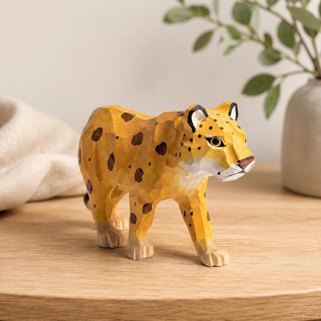 Hand-carved Wooden Big Cat Figurines Safari Animal Nursery Decor Faceted Wood Art Tiger Leopard Cheetah Statue Gift for Animal Lover