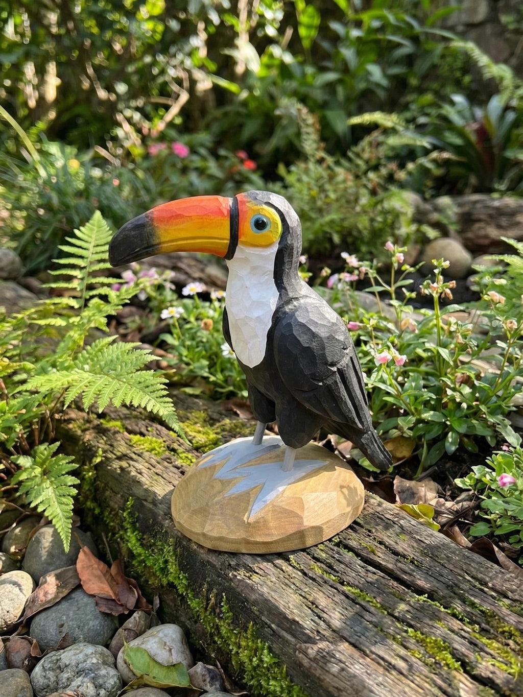 Handmade Wooden Toucan Statue, Tropical Bird Figurine, Colorful Jungle Decor, Bird Watcher Gift, Tiki Bar Accent