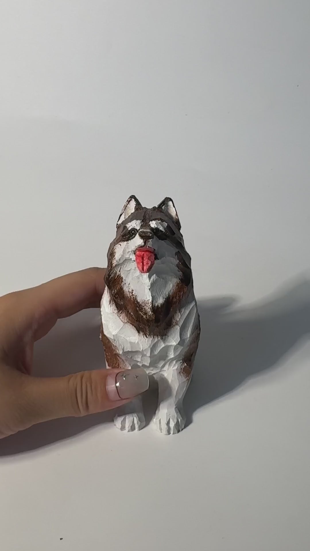 Cheerful Wooden Husky Figurine Hand Carved Dog Statue Rustic Pet Memorial Desk Decor Dog Lover Gift product video